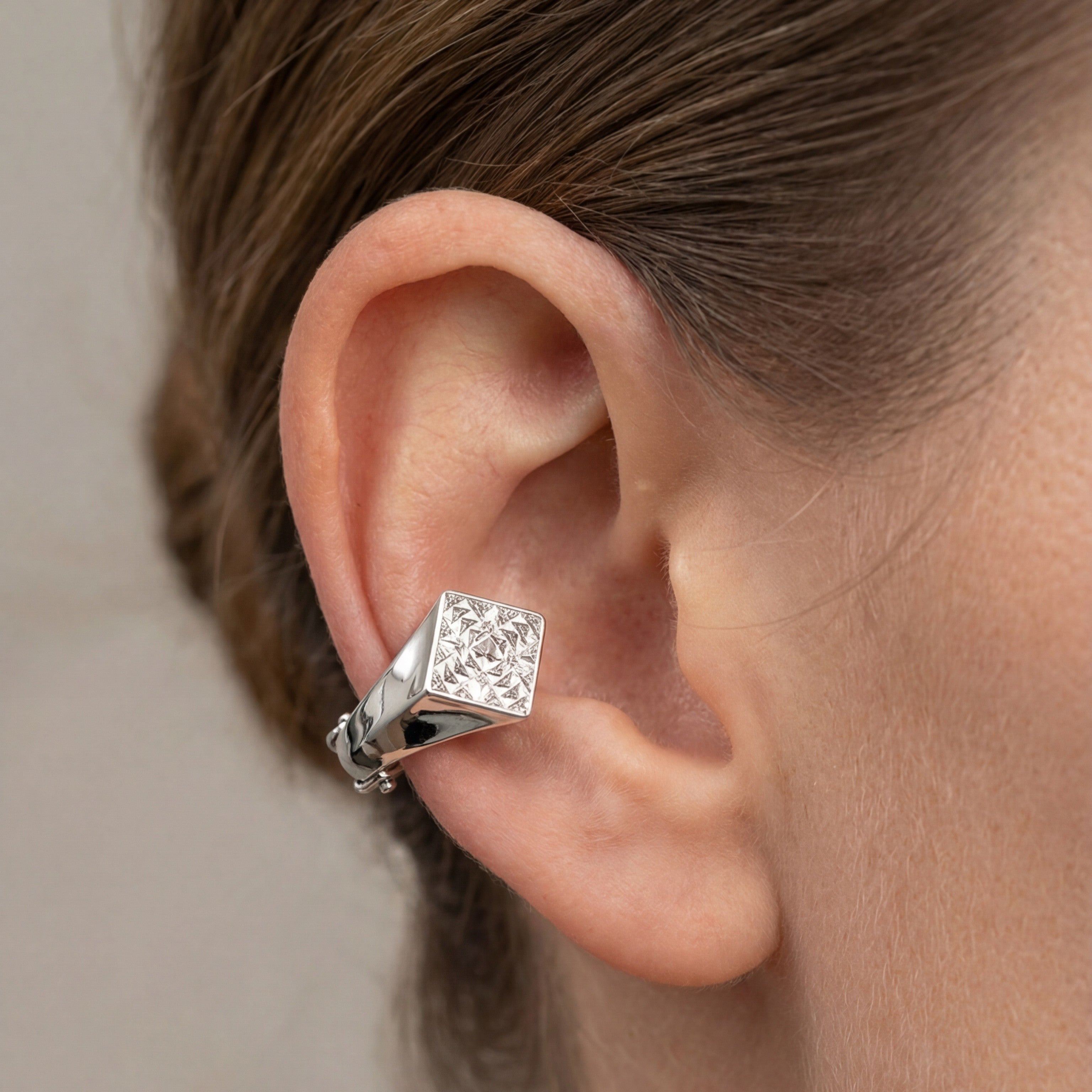 Pyramis Ear Ear cuff Pyramid – Mvlab